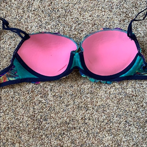 PINK date push-up bra - Picture 3 of 4